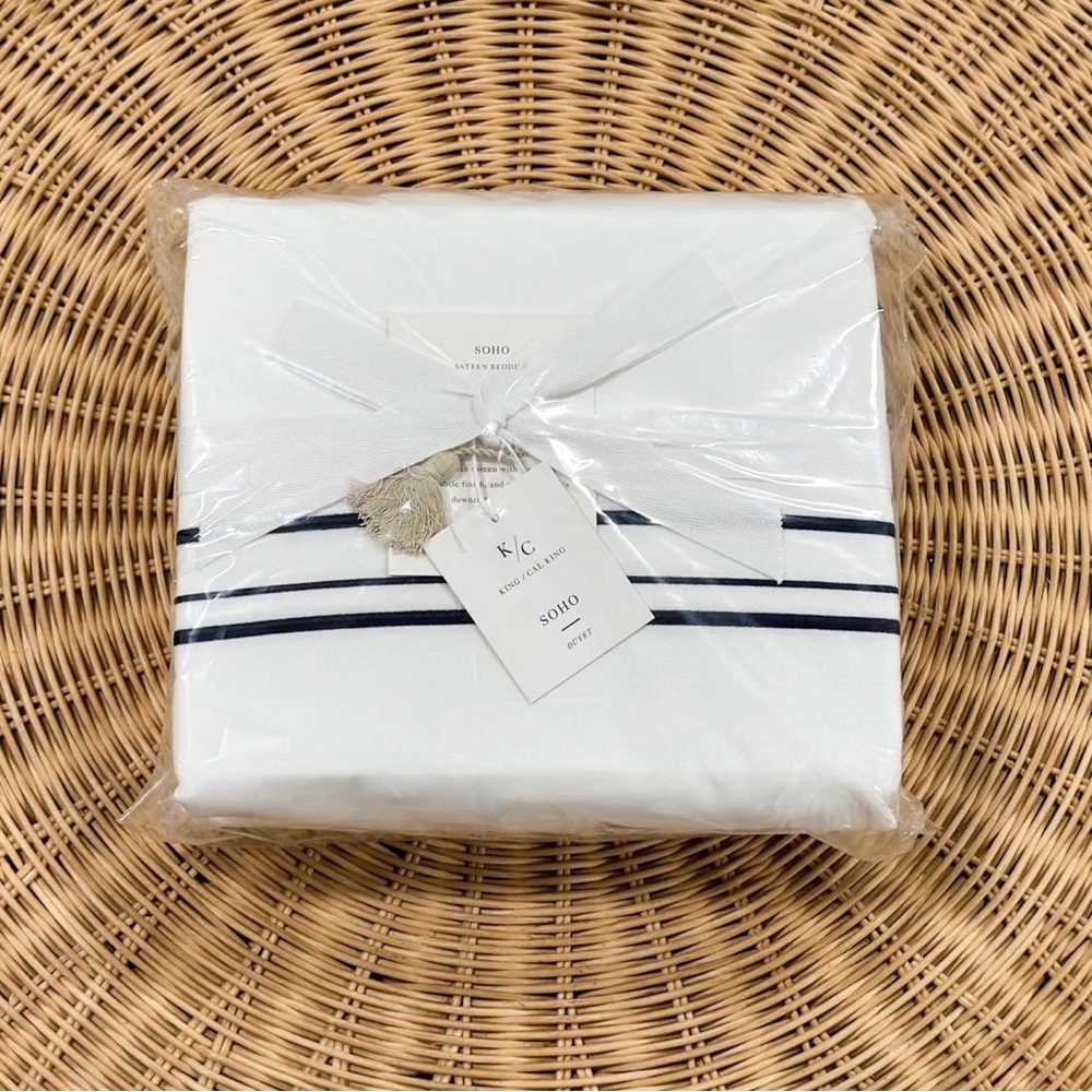 NEW Serena & Lily Soho Sateen Duvet Cover (K/CK)-Navy